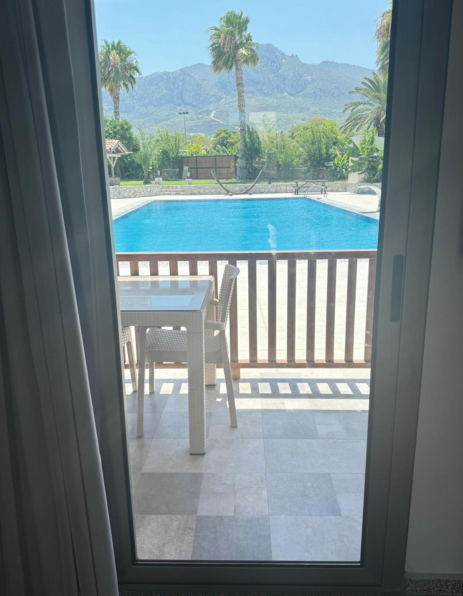 The Horse Farm Hotel Agios Georgios  Экстерьер фото