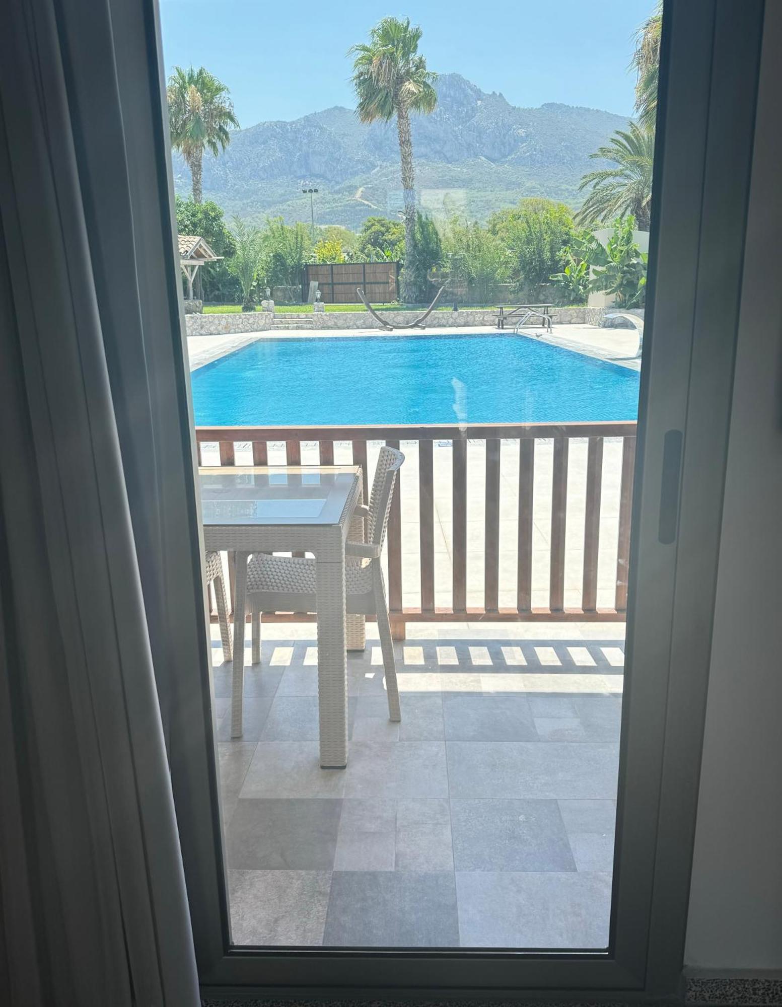 The Horse Farm Hotel Agios Georgios  Экстерьер фото